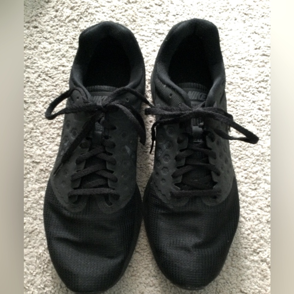Nike Men's Black Sneakers EUC